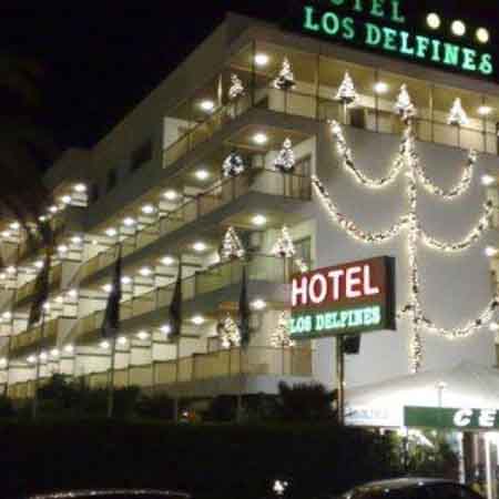 HOTEL-LOS-DELFINES